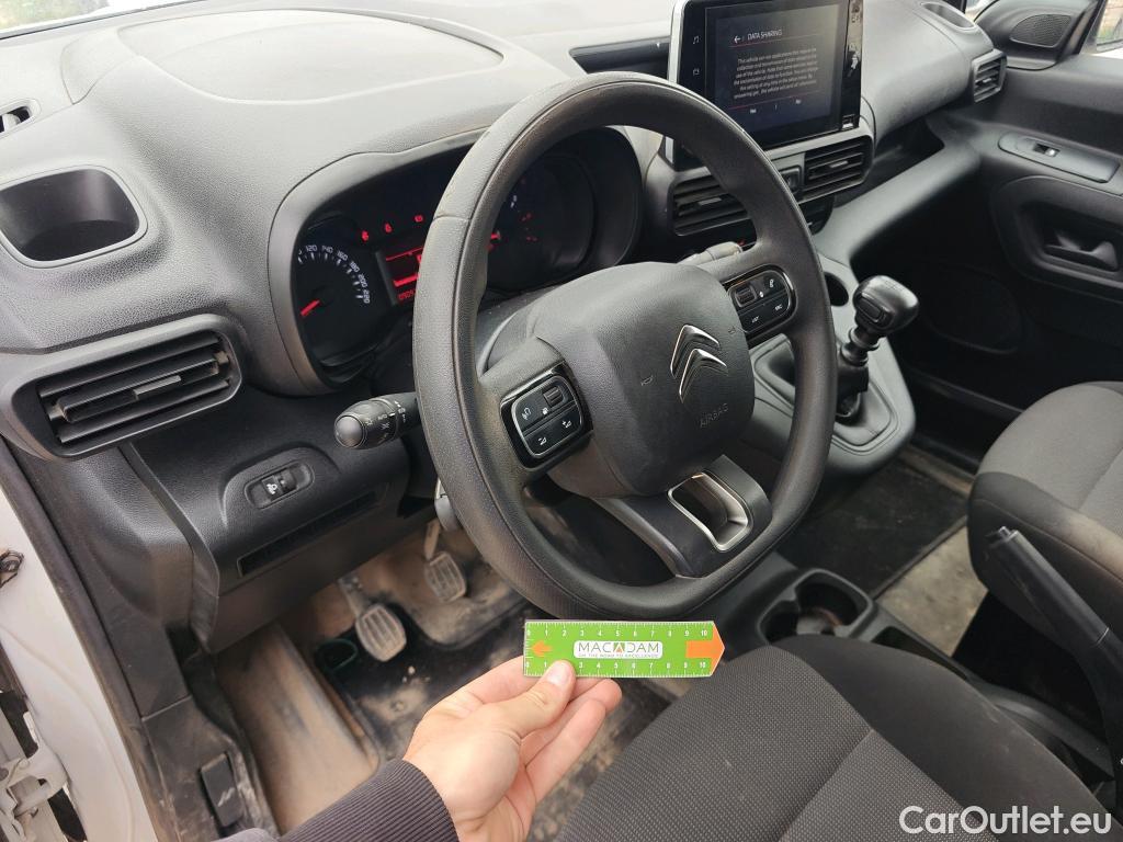  Citroen  Berlingo CITROEN  / 2018 / 3P / furgón derivado de turismo Talla M BlueHDi 100 CONTROL (AC2) #43