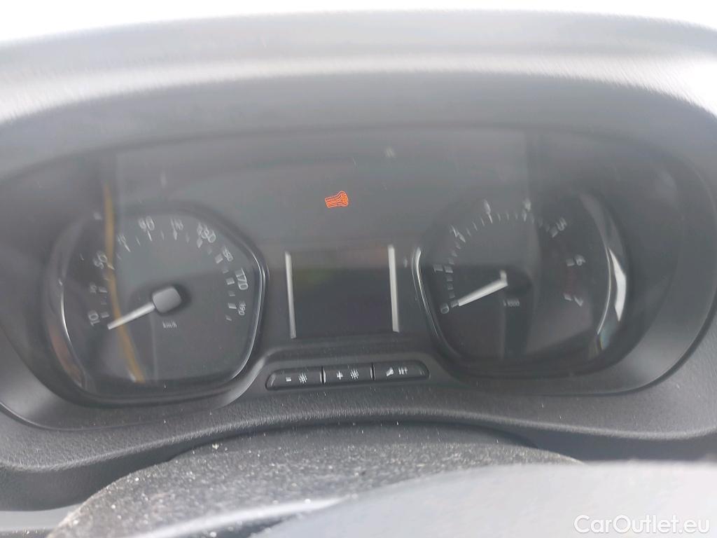  Citroen  Jumpy CITROEN  / 2016 / 4P / furgón Talla M BlueHDi 120 S&S 6v Control #47