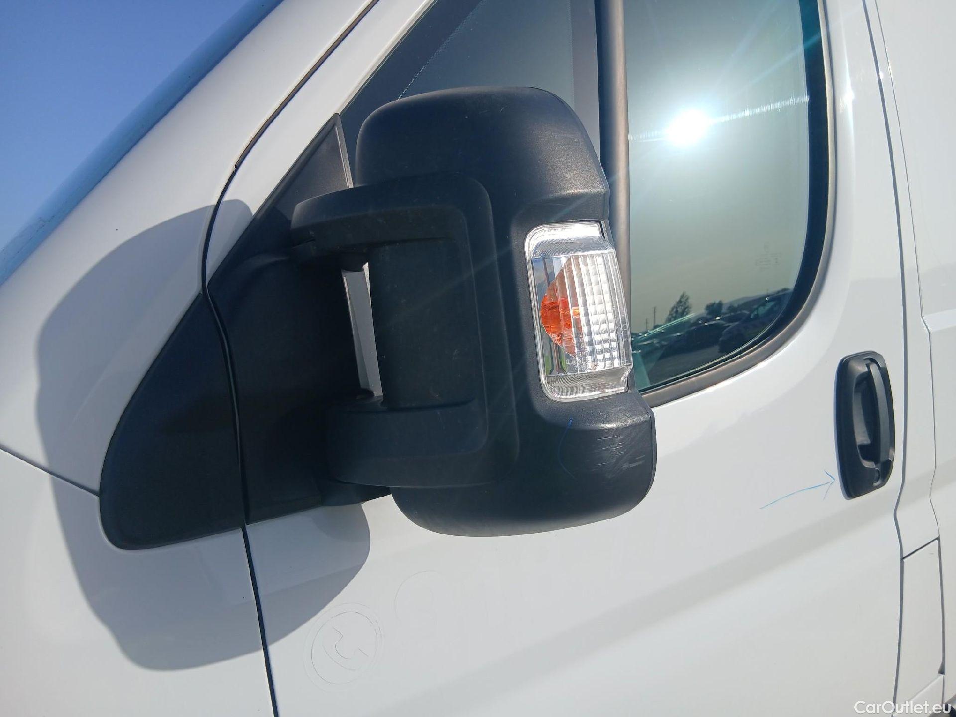  Peugeot  Boxer PEUGEOT  / 2014 / 4P / furgón 333 L2 H1 BHDI 103kW (140CV) S&S 6 V. M (AC) #5
