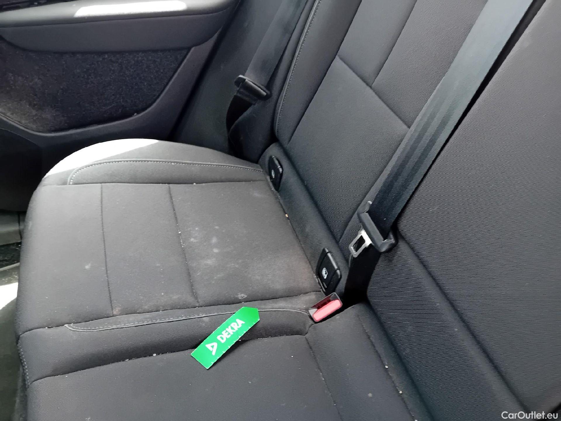  Volvo  XC 40 VOLVO XC40 / 2017 / 5P / todoterreno 2.0 B3 G Momentum Pro Auto #10