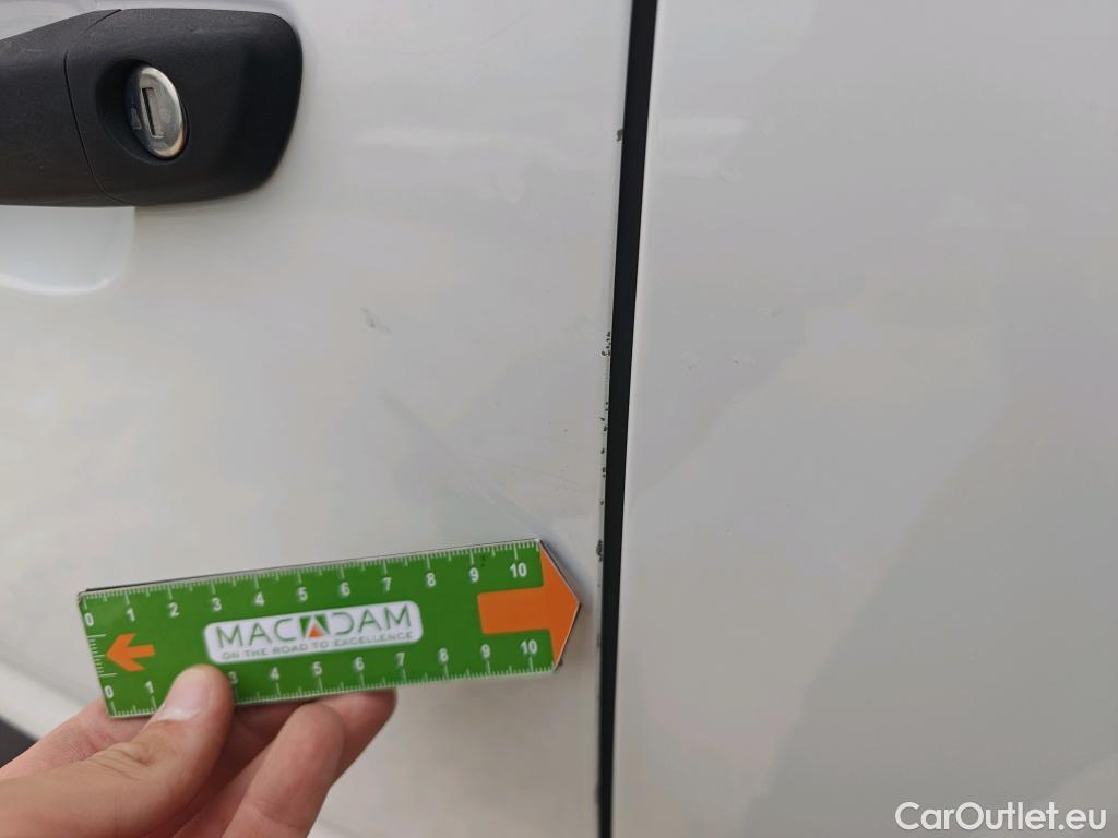  Citroen  Berlingo CITROEN  / 2018 / 3P / furgón derivado de turismo Talla M BlueHDi 100 CONTROL (AC2) #24