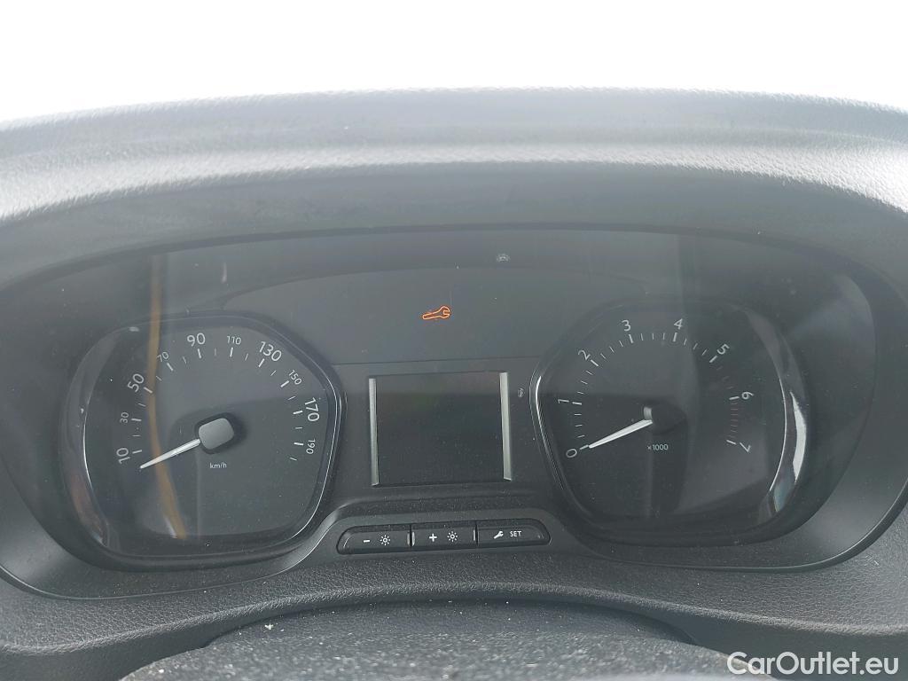  Citroen  Jumpy CITROEN  / 2016 / 4P / furgón Talla M BlueHDi 120 S&S 6v Control #46
