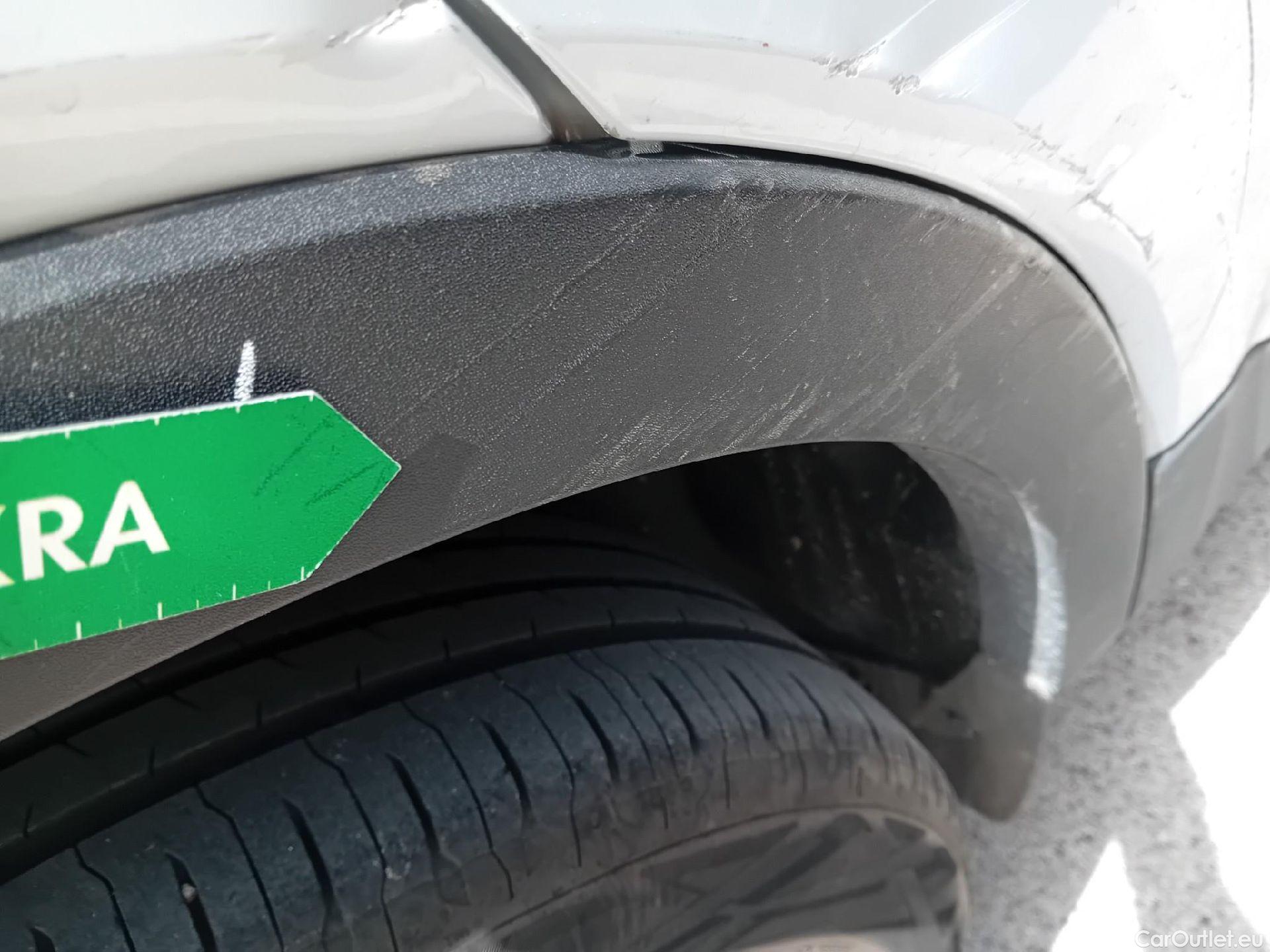 Volvo  XC 40 VOLVO XC40 / 2017 / 5P / todoterreno 2.0 B3 G Momentum Pro Auto #38