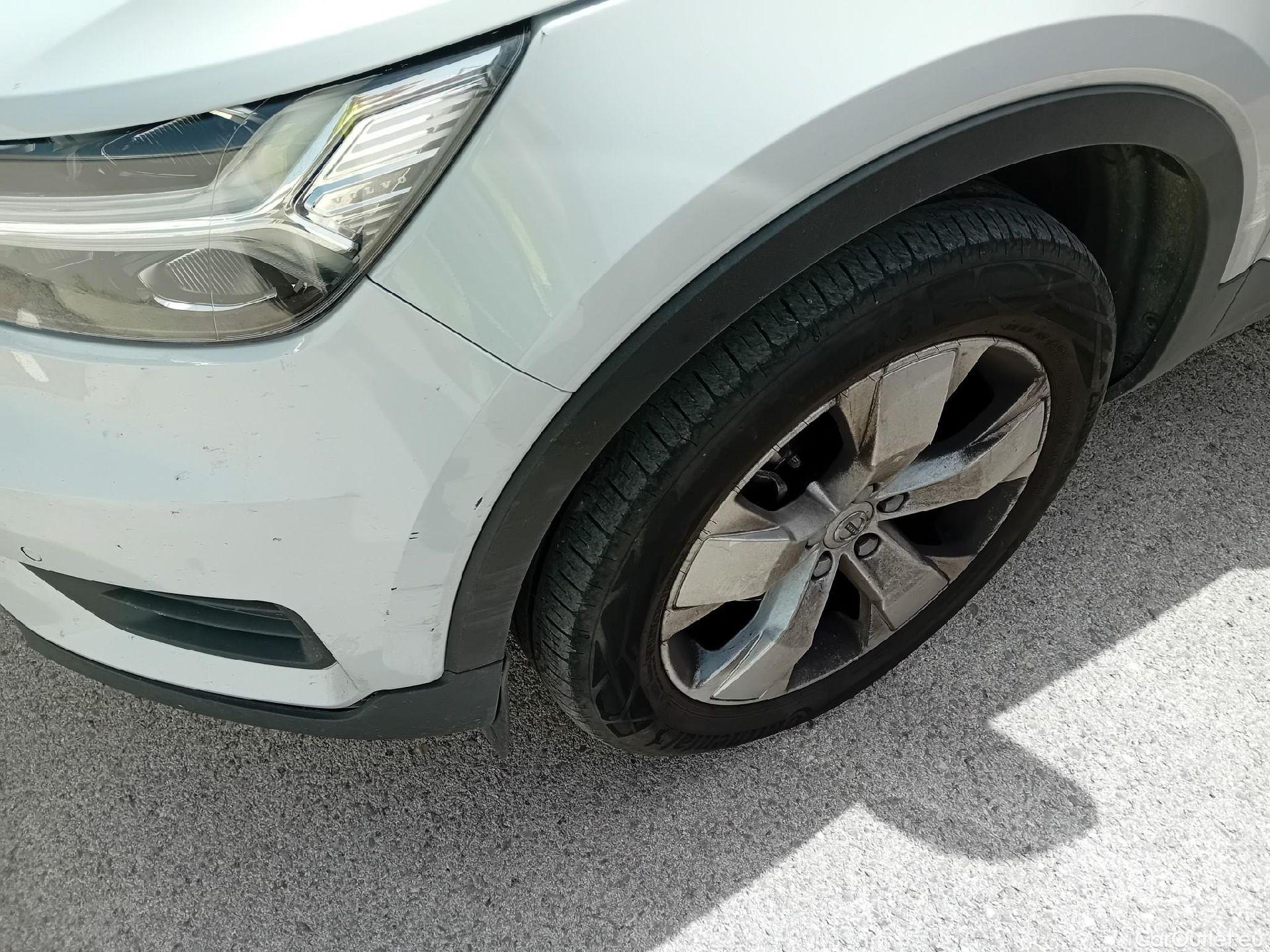  Volvo  XC 40 VOLVO XC40 / 2017 / 5P / todoterreno 2.0 B3 G Momentum Pro Auto #17