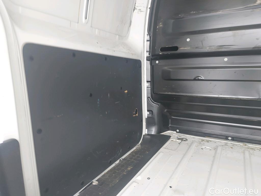  Citroen  Jumpy CITROEN  / 2016 / 4P / furgón Talla M BlueHDi 120 S&S 6v Control #34