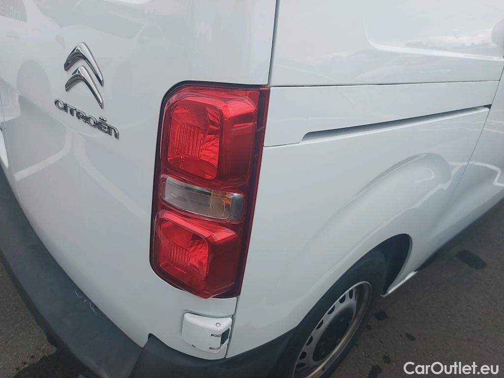  Citroen  Jumpy CITROEN  / 2016 / 4P / furgón Talla M BlueHDi 120 S&S 6v Control #8