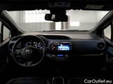  Toyota  Yaris TOYOTA  / 2017 / 5P / BERLINA 1.5 HYBRID TREND BLUE EDITION #3
