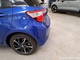  Toyota  Yaris TOYOTA  / 2017 / 5P / BERLINA 1.5 HYBRID TREND BLUE EDITION #48