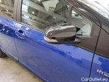  Toyota  Yaris TOYOTA  / 2017 / 5P / BERLINA 1.5 HYBRID TREND BLUE EDITION #70