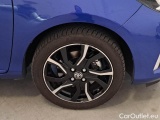  Toyota  Yaris TOYOTA  / 2017 / 5P / BERLINA 1.5 HYBRID TREND BLUE EDITION #73