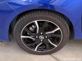  Toyota  Yaris TOYOTA  / 2017 / 5P / BERLINA 1.5 HYBRID TREND BLUE EDITION #80