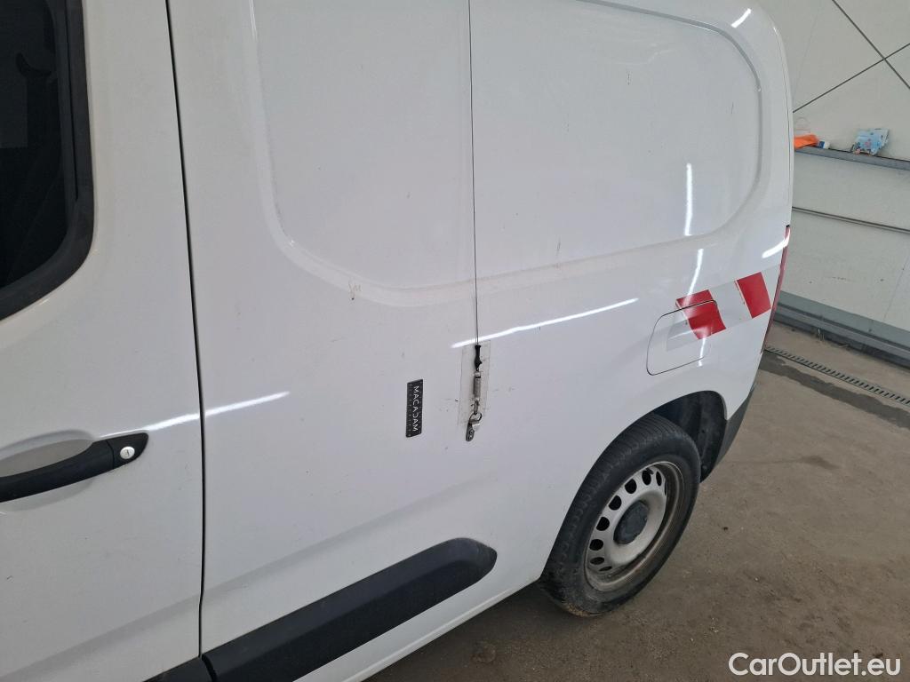  Citroen  Berlingo  Fourgon Club M 1000 1.2 PureTech 130CV BVA8 E6d #1