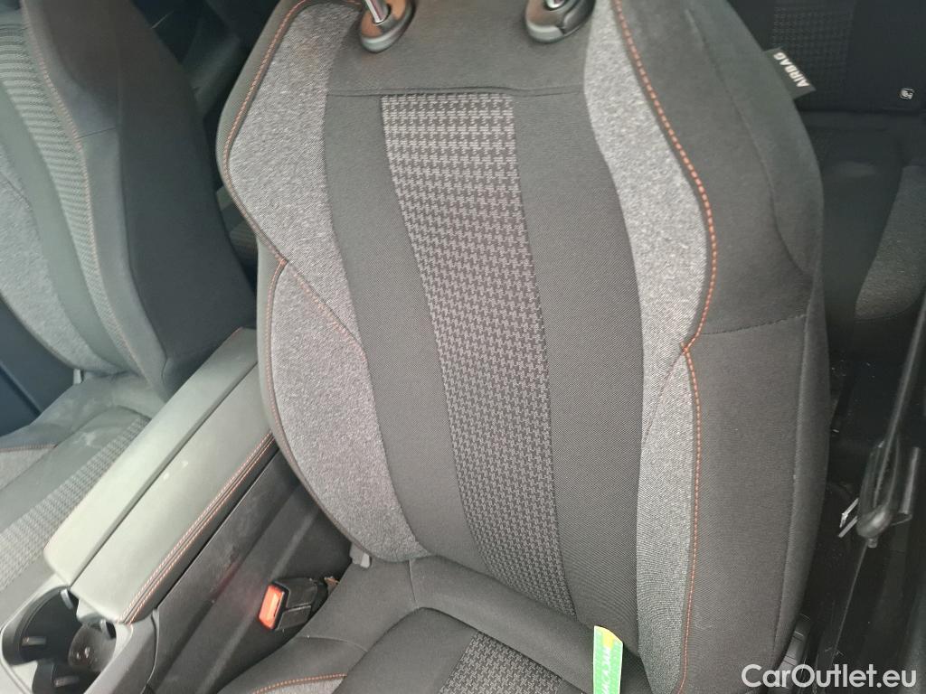  Peugeot  5008  Active Business 1.2 PureTech 130CV BVM6 E6d #9
