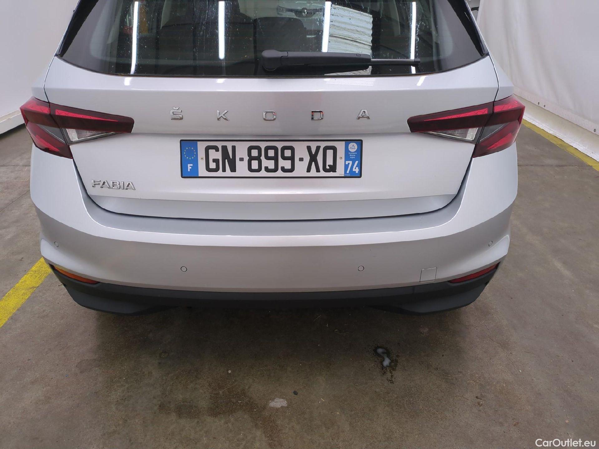  Skoda  Fabia  Ambition 1.0 MPI 80CV BVM5 E6d #9