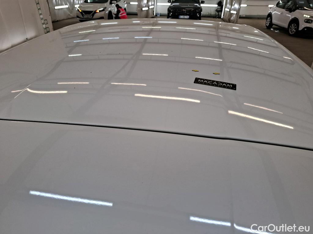  Peugeot  3008  Active Pack 1.2 PureTech 130CV BVA8 E6d #17