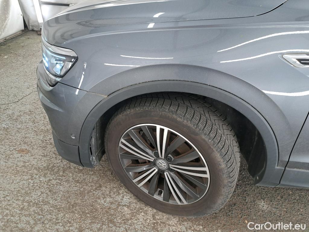  Volkswagen  Tiguan VOLKSWAGEN  Allspace / 2017 / 5P / SUV 2.0 TDI 150 DSG7 Carat Exclusive #6