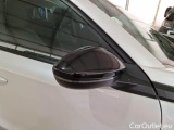  Peugeot  2008 PEUGEOT  / 2019 / 5P / CROSSOVER BLUEHDI 110 ALLURE S/S #75