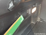  Peugeot  3008 PEUGEOT  / 2020 / 5P / SUV BLUEHDI 130 EAT8 SeS ACTIVE BUSINESS #111