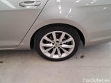  Volkswagen  Golf  VOLKSWAGEN VARIANT / 2017 / 5P / STATION WAGON 2.0 TDI EXECUTIVE DSG BMT #75