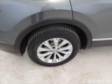  Volkswagen  Tiguan VOLKSWAGEN  / 2016 / 5P / SUV 2.0 TDI SCR 110KW BUSINESS BMT DSG #47