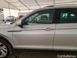  Volkswagen  Tiguan VOLKSWAGEN  / 2020 / 5P / SUV 2.0 TDI SCR 110KW ELEGANCE DSG #51