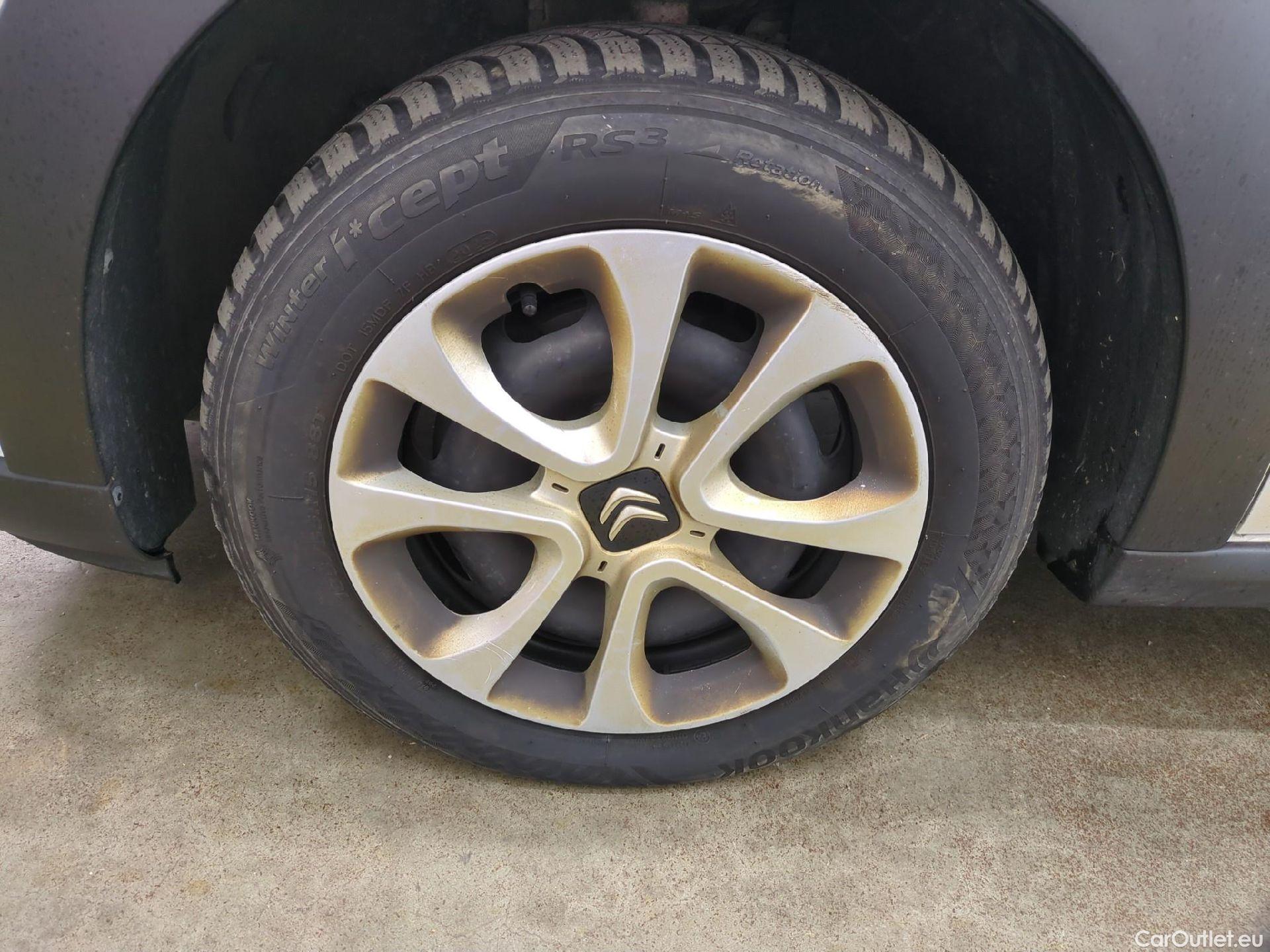  Citroen  C3  Société Feel 1.5 BlueHDI 100CV BVM6 E6dT #1