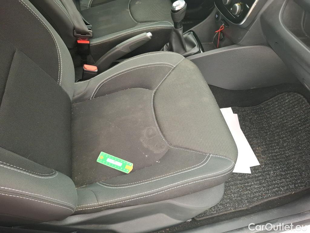  Renault  Clio  IV Air MediaNav 1.5 dCi 75CV BVM5 E6 #24