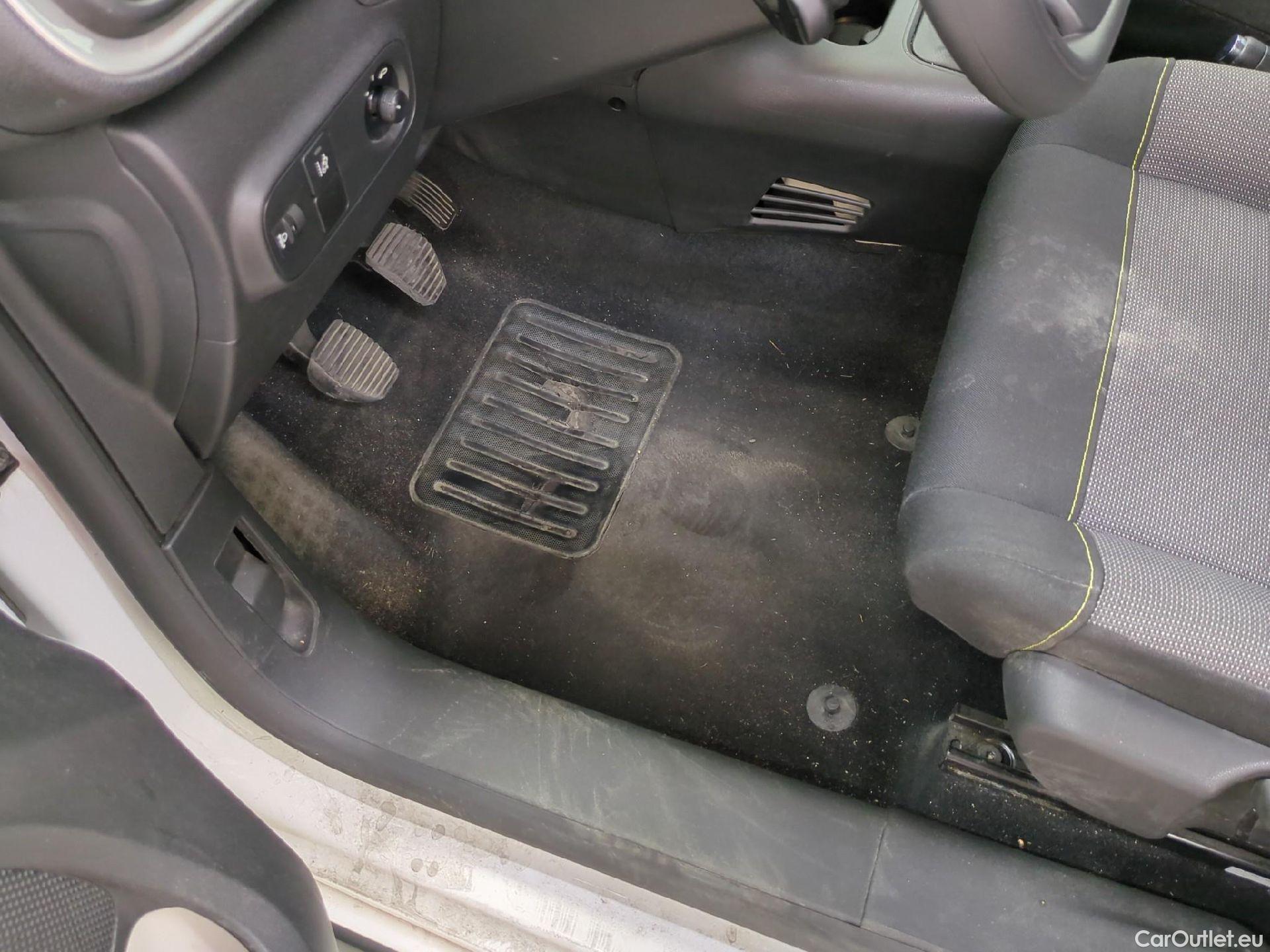  Citroen  C3  Société Feel 1.5 BlueHDI 100CV BVM6 6E #3