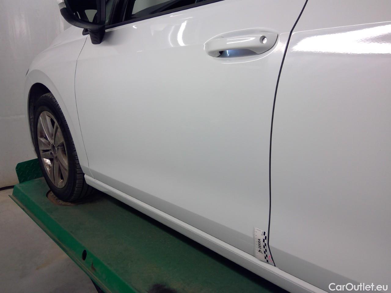  Volkswagen  Golf  SC 1.5 eTSI 130 Aut #6