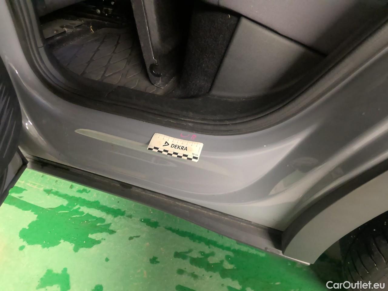  Volkswagen  ID.4  EV 77kWh Pro Performance #7