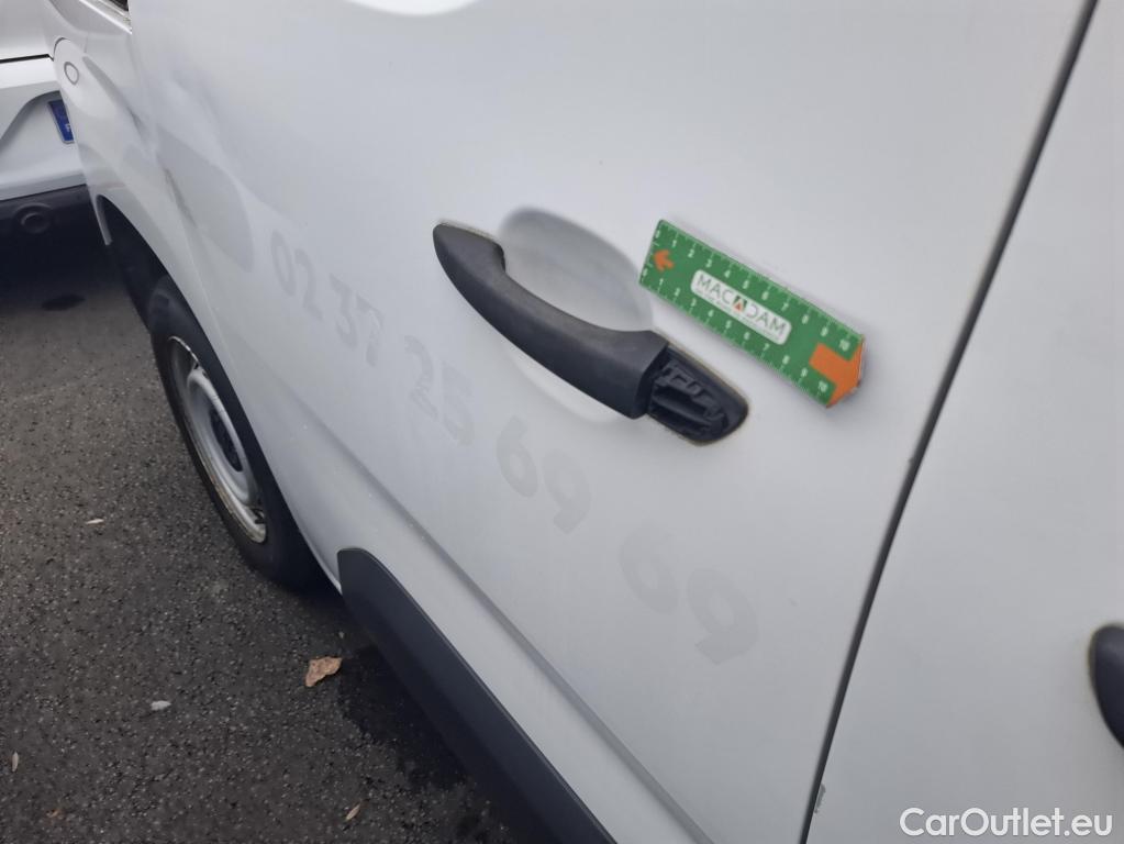  Citroen  Berlingo  Fourgon Club M 650 1.5 BlueHDi 75CV BVM5 E6dT #21