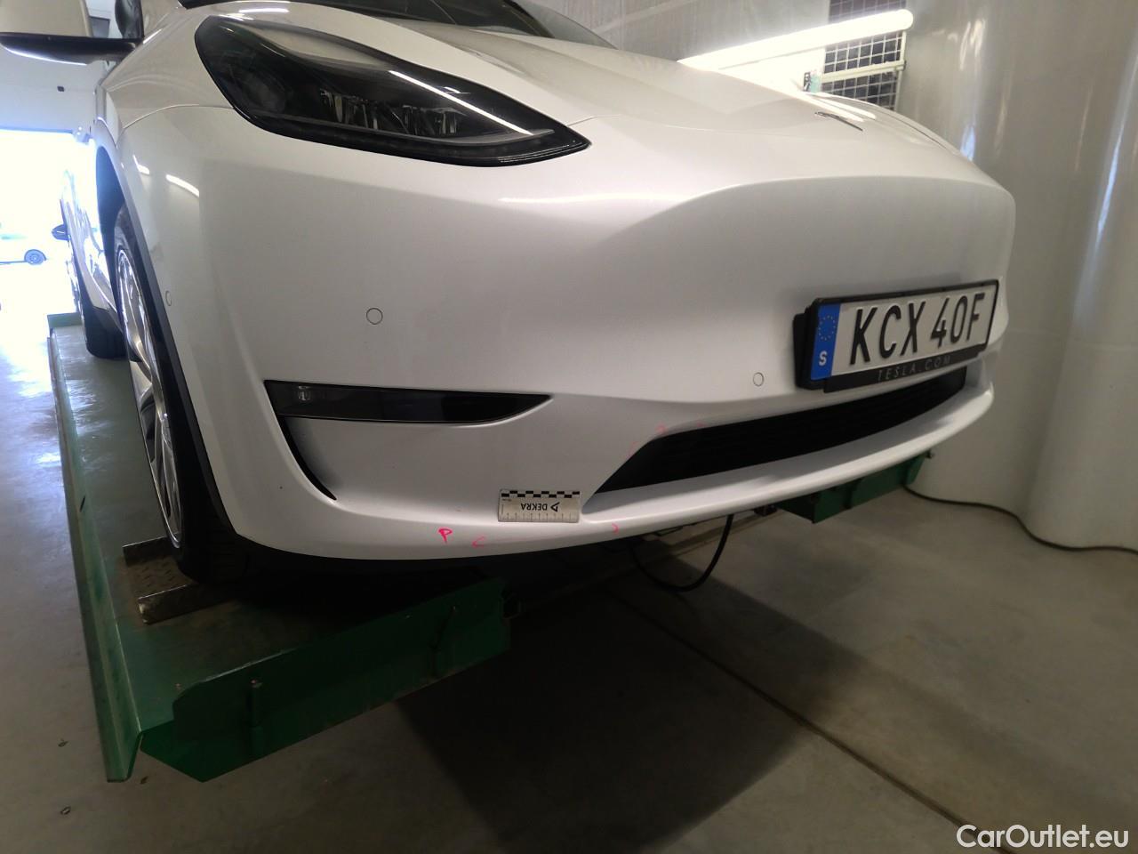  Tesla  Model Y  Long-Range AWD #12