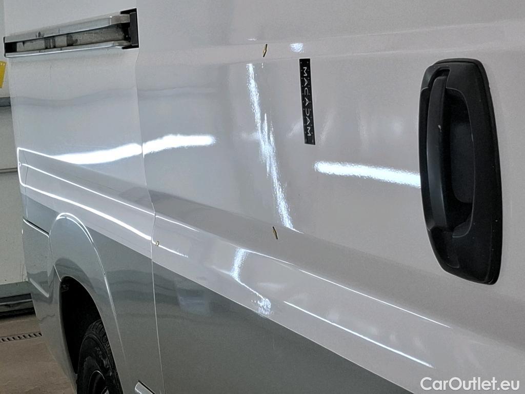  Peugeot  Boxer PEUGEOT  / 2014 / 4P / Fourgon tôlé BLUEHDI 110 PREMIUM 335 L2H2 #19