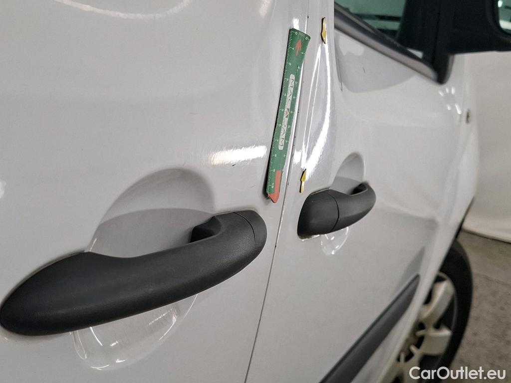  Renault  Kangoo  II Express Grand Confort (L1) 1.5 dCi 95CV BVM6 E6dT #17