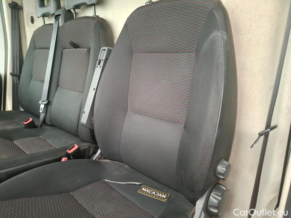  Peugeot  Boxer PEUGEOT  / 2014 / 4P / Fourgon tôlé BLUEHDI 110 PREMIUM 335 L2H2 #60