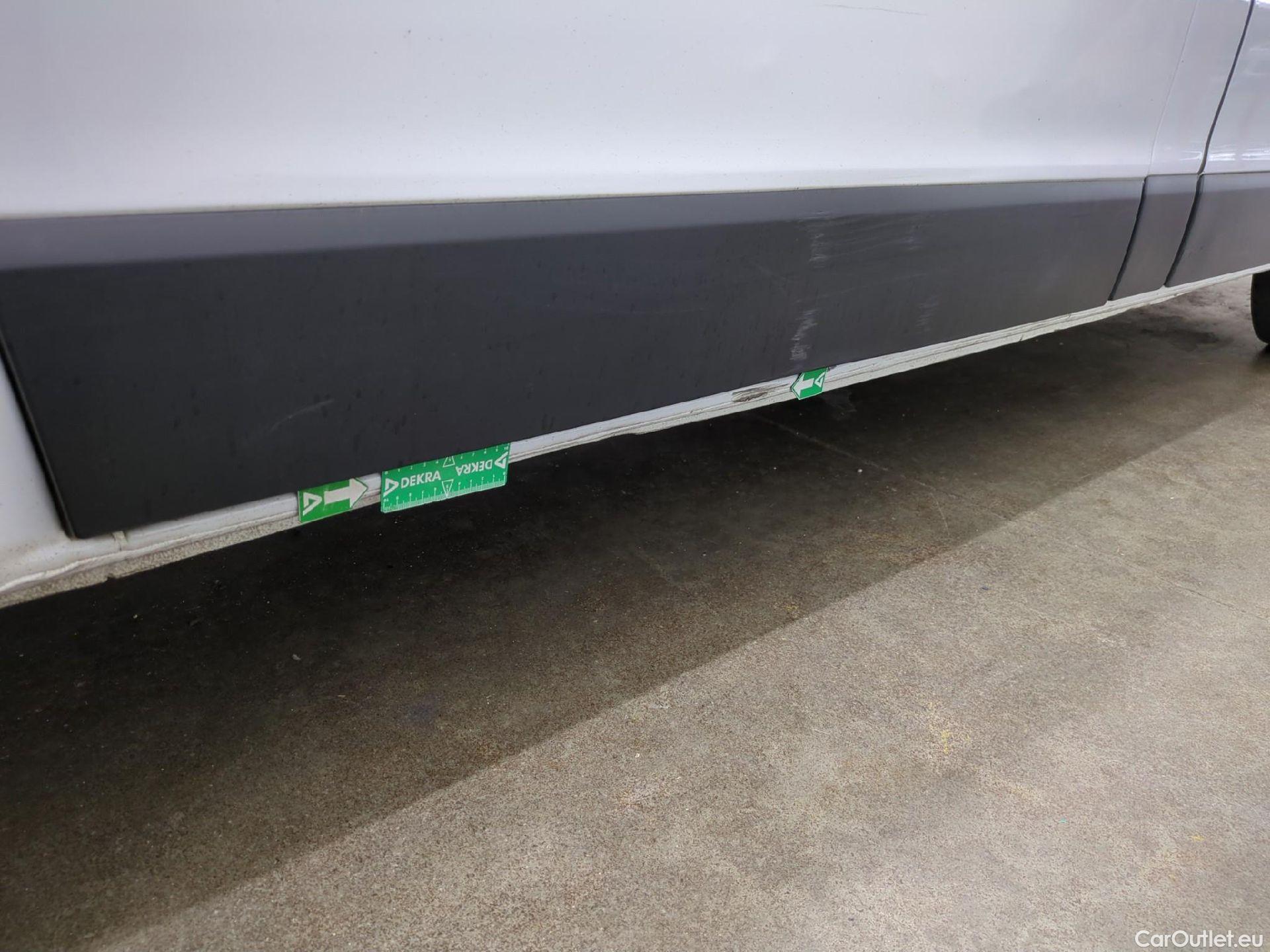  Renault  Trafic  Fourgon L1H1 3T Grand Confort 2.0 dCi 130CV BVM6 E6d #31