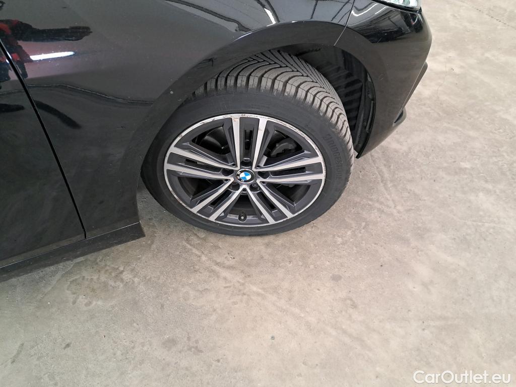  Bmw  Serie 1 BMW Série 1 / 2019 / 5P / Berline 1.5 116I Business Design #1