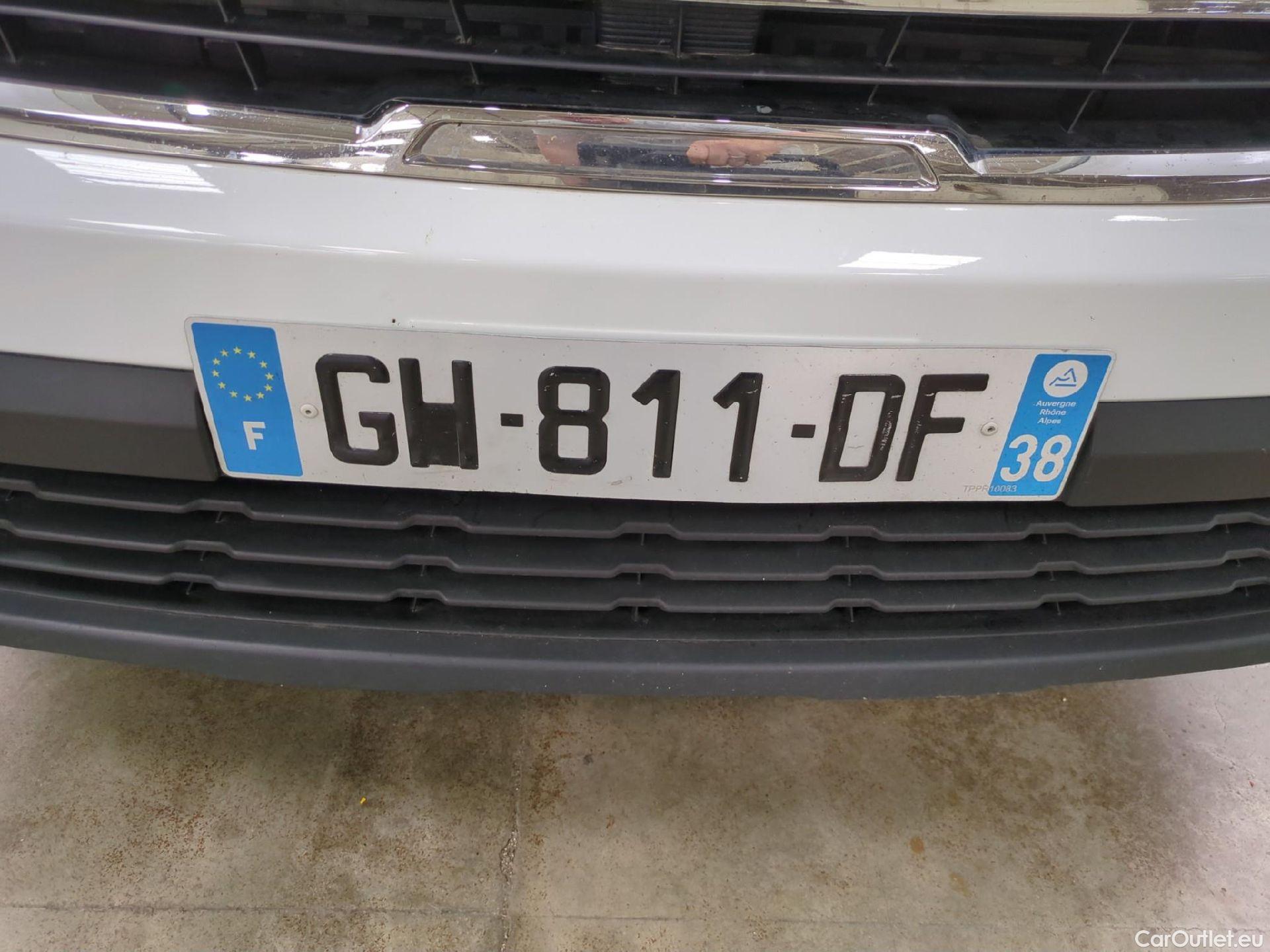  Renault  Trafic  Fourgon L1H1 3T Grand Confort 2.0 dCi 130CV BVM6 E6d #18