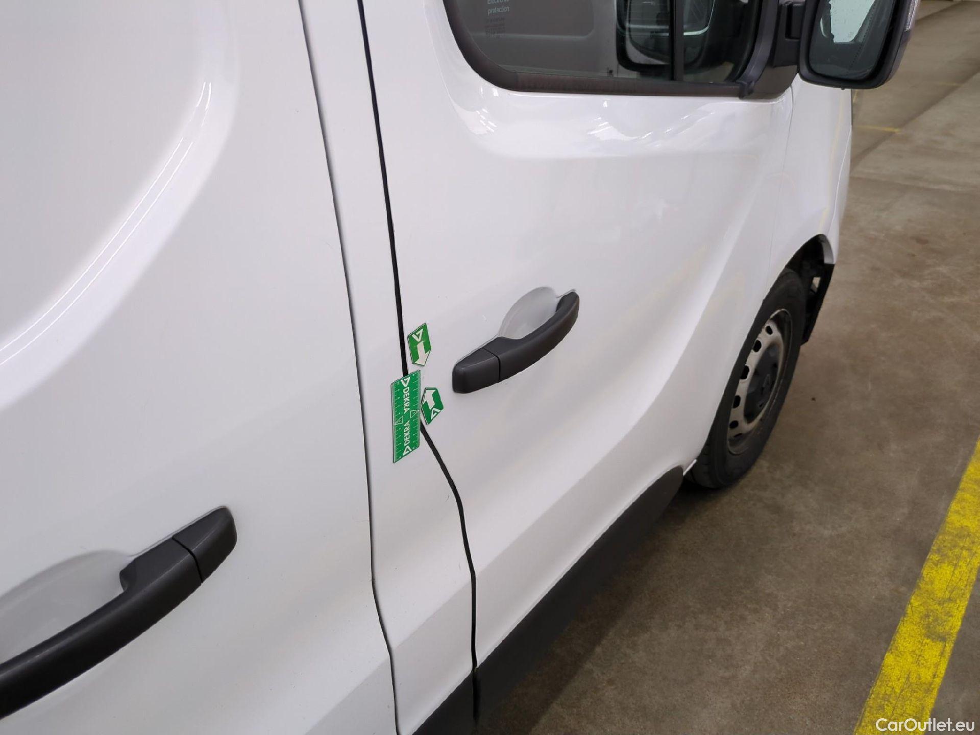 Renault  Trafic  Fourgon L1H1 3T Grand Confort 2.0 dCi 130CV BVM6 E6d #51
