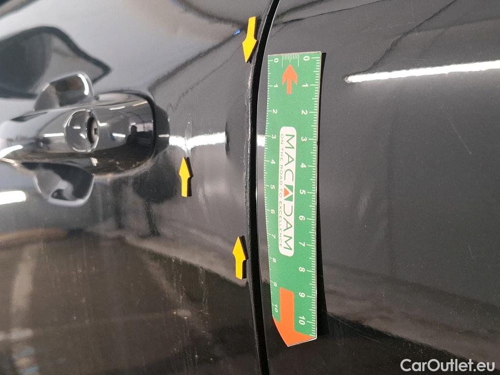  Ford  Kuga FORD  2019 5P SUV 25 190 hybrid Flexifuel Pshift STLine #3