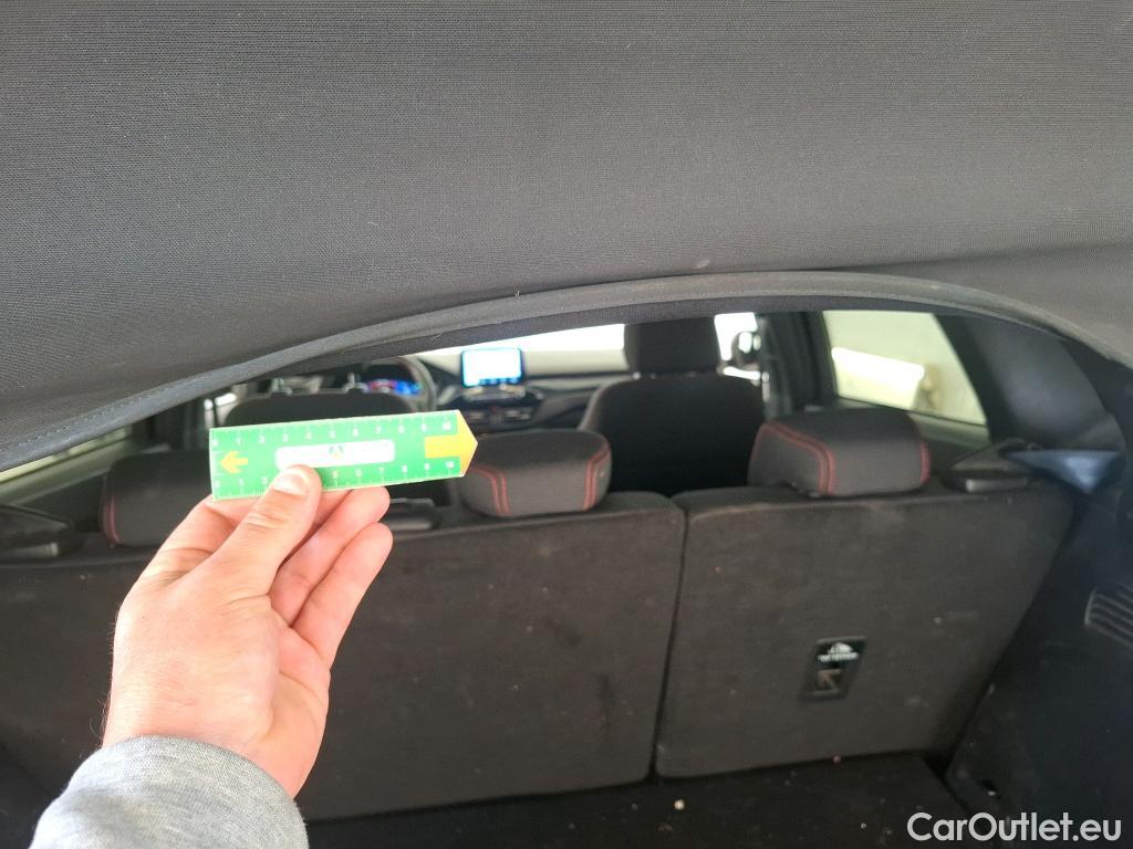 Ford  Kuga FORD  2019 5P SUV 25 190 hybrid Flexifuel Pshift STLine #34