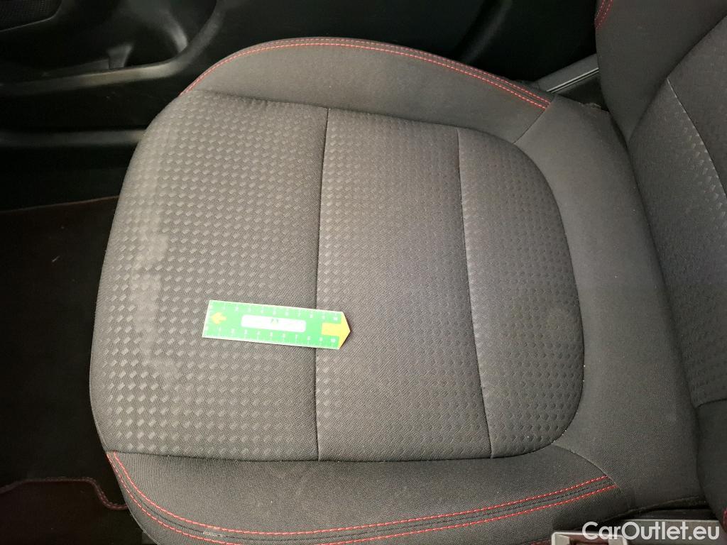  Ford  Kuga FORD  2019 5P SUV 25 190 hybrid Flexifuel Pshift STLine #55