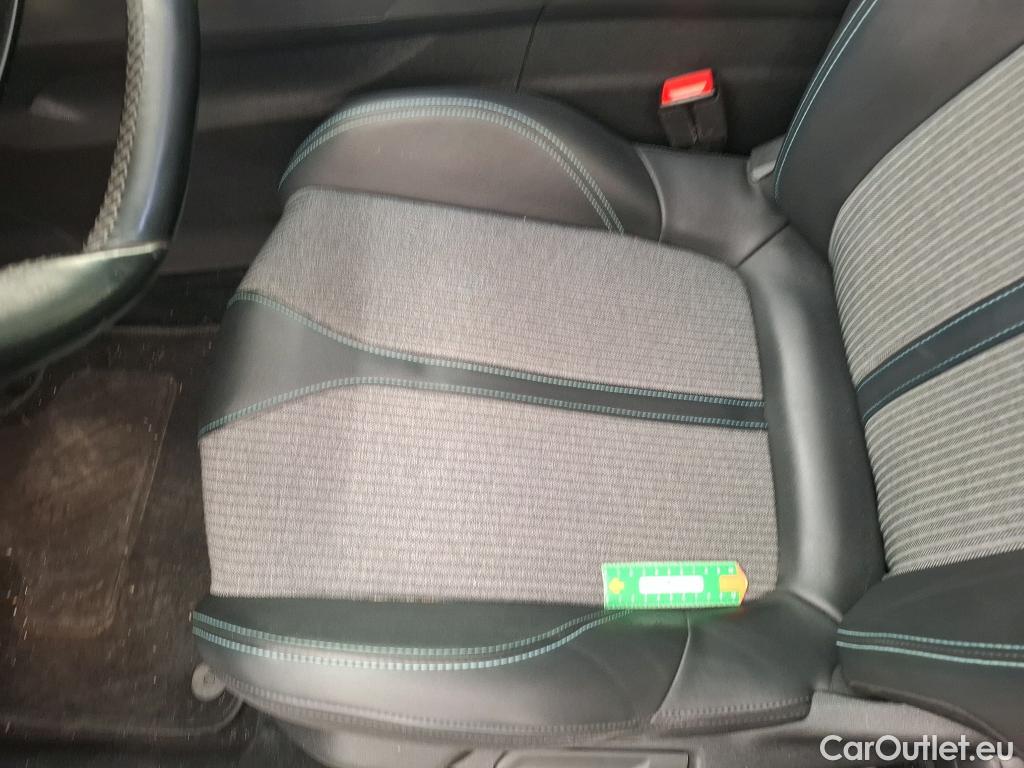  Peugeot  3008  Allure 1.5 HDi 130CV BVA8 E6d #14
