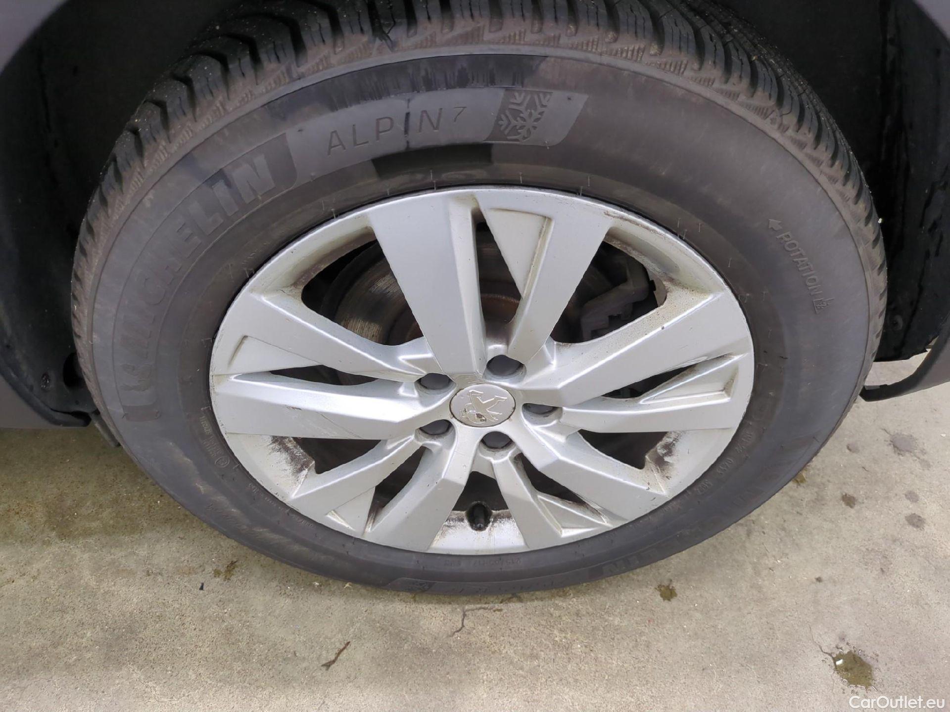  Peugeot  3008  Active Business 1.5 HDi 130CV BVM6 E6d #13