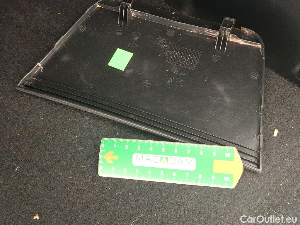  Peugeot  3008  Allure 1.5 HDi 130CV BVA8 E6d #35
