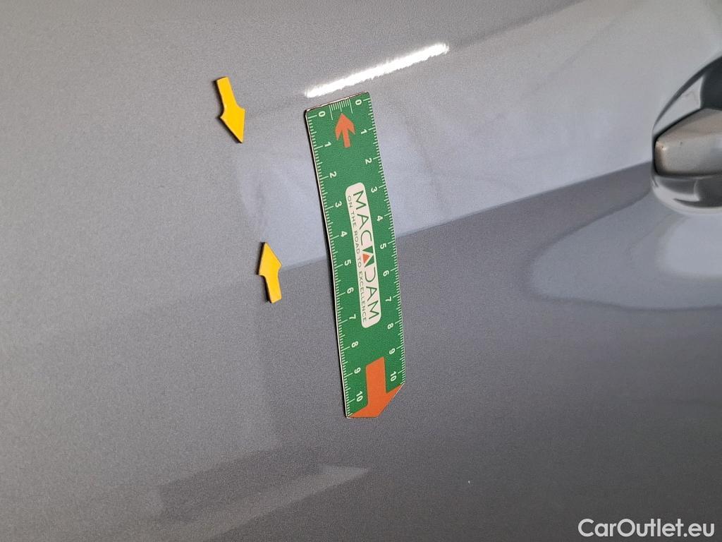  Peugeot  3008  Active Pack 1.5 HDi 130CV BVA8 E6d #9