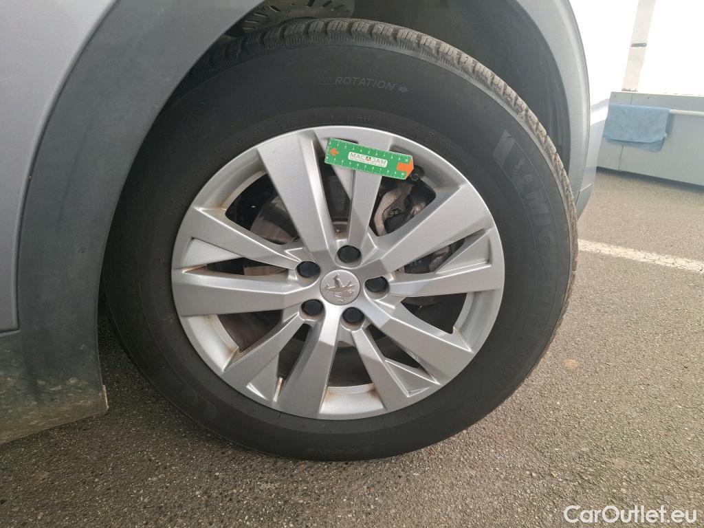  Peugeot  3008  Active Pack 1.5 HDi 130CV BVA8 E6d #16