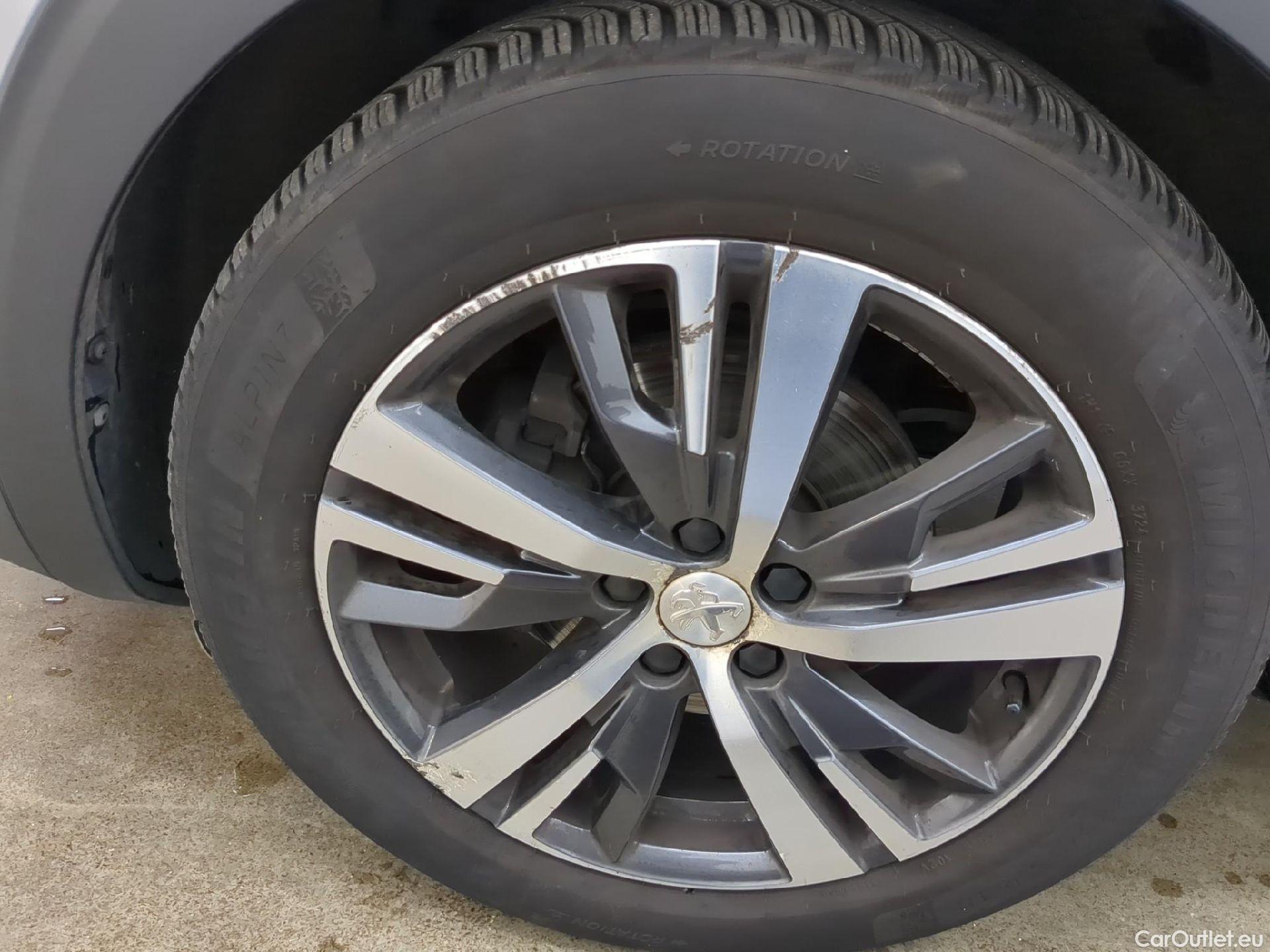  Peugeot  5008  Allure 1.5 HDi 130CV BVA8 7 Sieges E6d #4