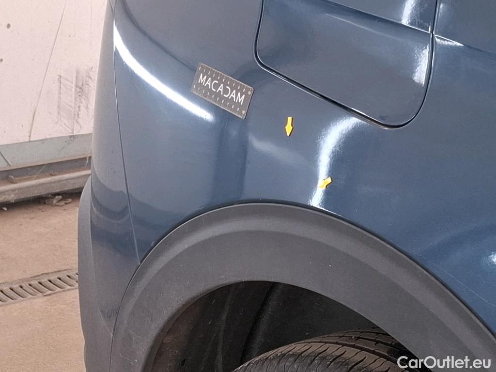  Peugeot  5008  Active Pack 1.5 HDi 130CV BVA8 7 Sieges E6d #11