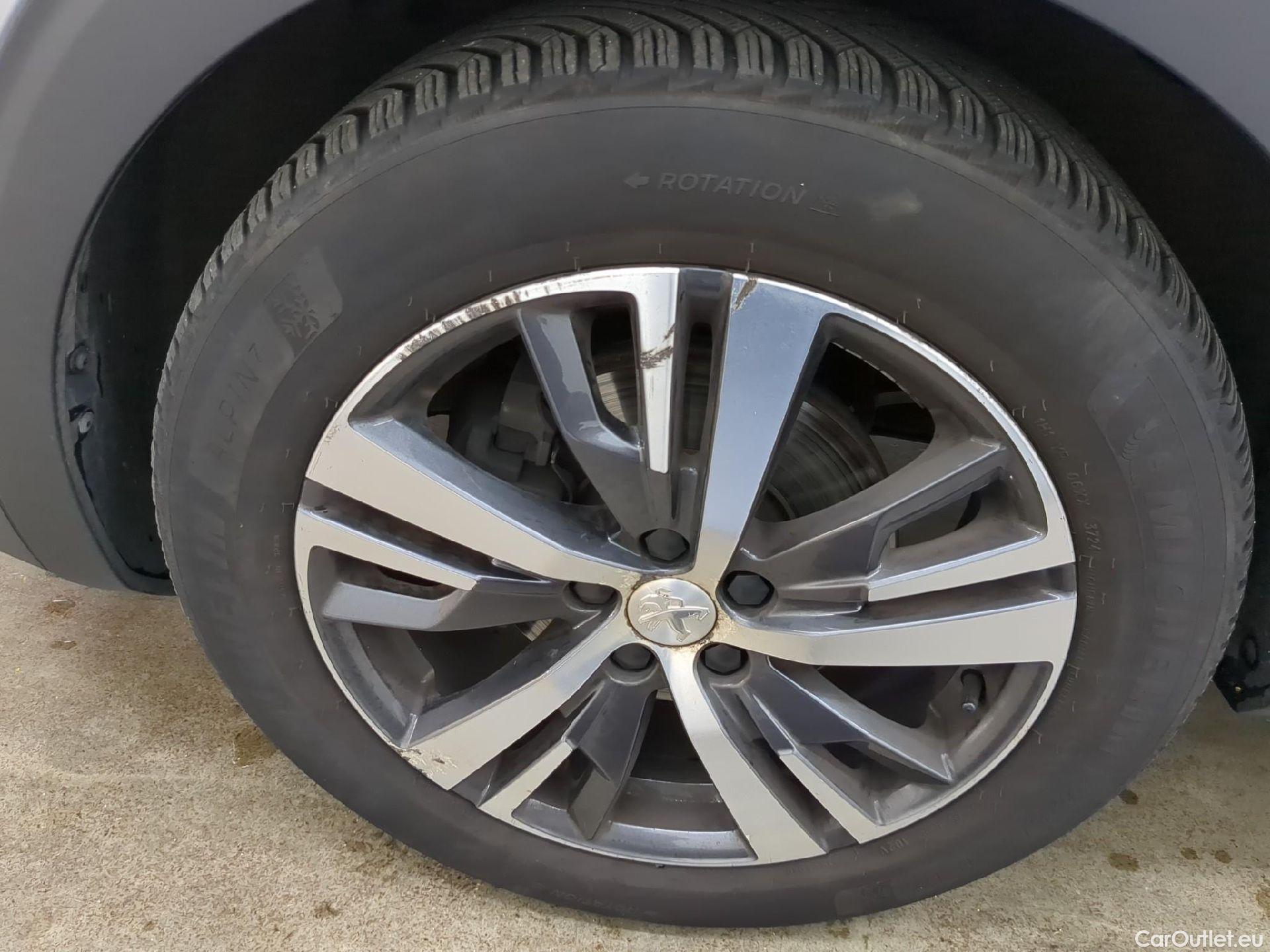  Peugeot  5008  Allure 1.5 HDi 130CV BVA8 7 Sieges E6d #3